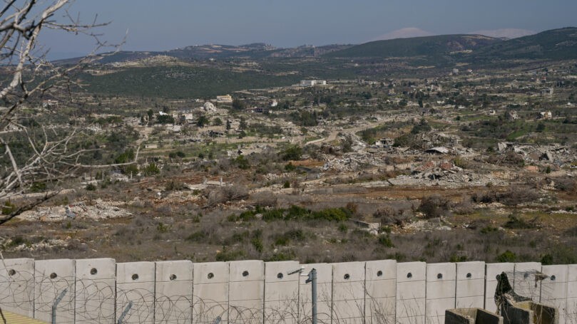 השיר שהשווה בין הגדרות בצפון למחנות הריכוז