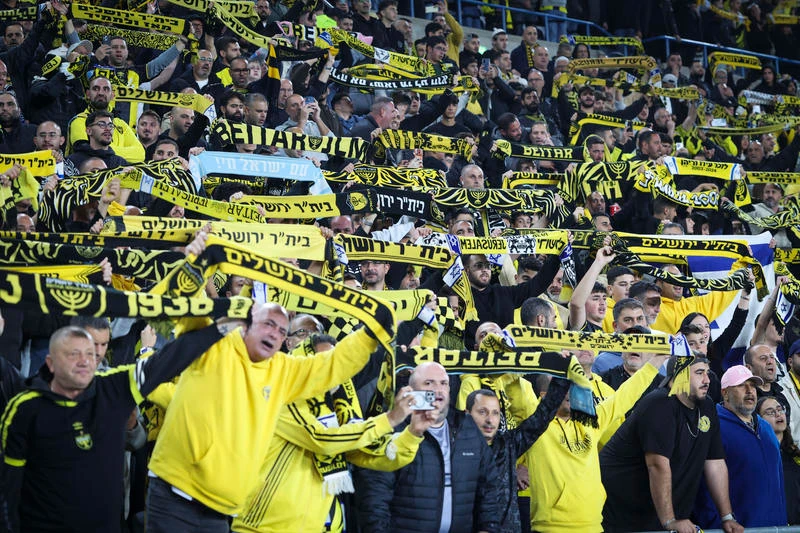 Netanyahu May Attend Beitar Game, Breaking Five-Year Absence