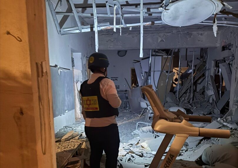 מספר זירות נפילת רסיסים במרכז בעקבות שיגור טיל מצרר מאיראן