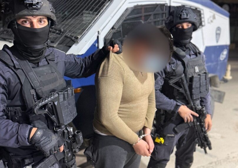 M16 מתחת למזרן: ערבים בחברון נעצרו בעקבות החזקת אמל"ח