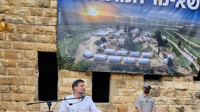 סמוטריץ' קורא לנתניהו: "להיערך במיידי לכיבוש מלא של הרצועה"