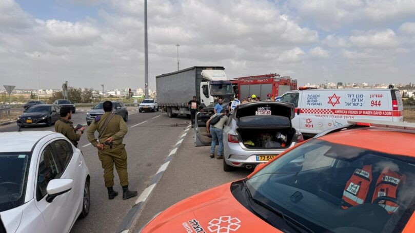 הקטל בכבישים: צעיר בן 25 נהרג בתאונה עם משאית