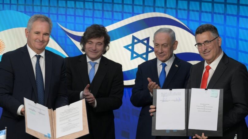 נתניהו לצד מיליי: כל רגע יכול להביא להתפתחות חדשה מול איראן