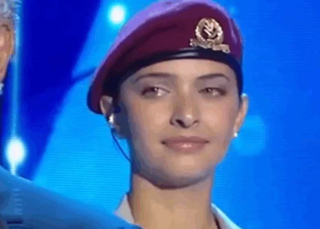 גנבה את ההצגה: הדגלנית בטקס הדלקת המשואות ששיגעה את הרשת