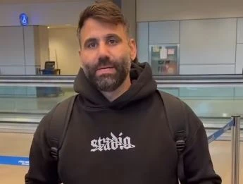 הסטנדאפיסט חן מזרחי חושף: מה עומד מאחורי הרצח בפיצרייה?