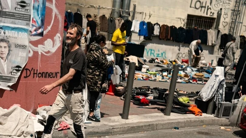 סרטון ממרסיי מעורר סערה ברשת: "זה מה שנשאר מצרפת של מקרון"