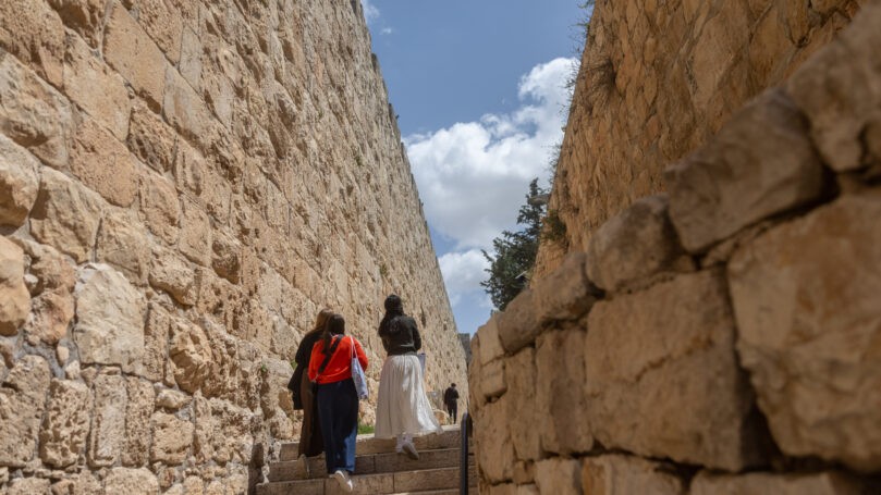 האם הסוד של הדיפלומטיה הישראלית חבוי דווקא בסמטאות ירושלים?