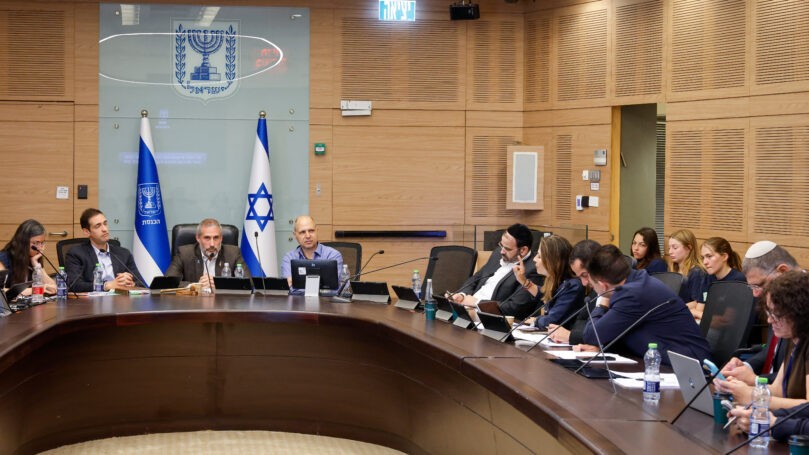 המתקפה על מנכ"ל התאגיד: "ה-BDS משתמש בחומרים מהערוץ שלך"
