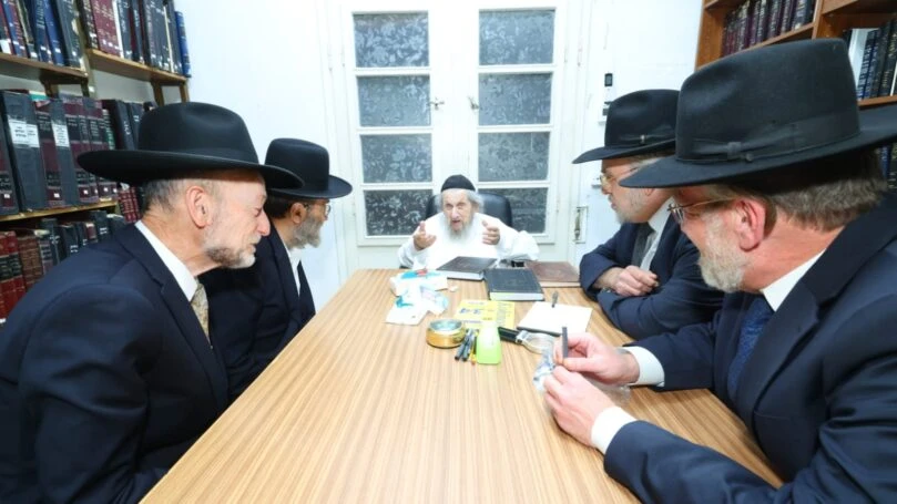 הפגישה הסתיימה ללא החלטה: הרב לנדו יכריע בתחילת השבוע