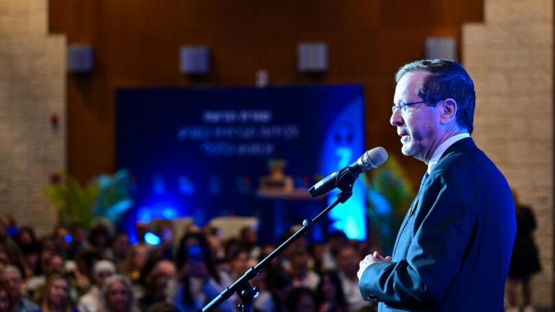 נשיא המדינה הרצוג: "מיעוט מסוכן מאיים באלימות"