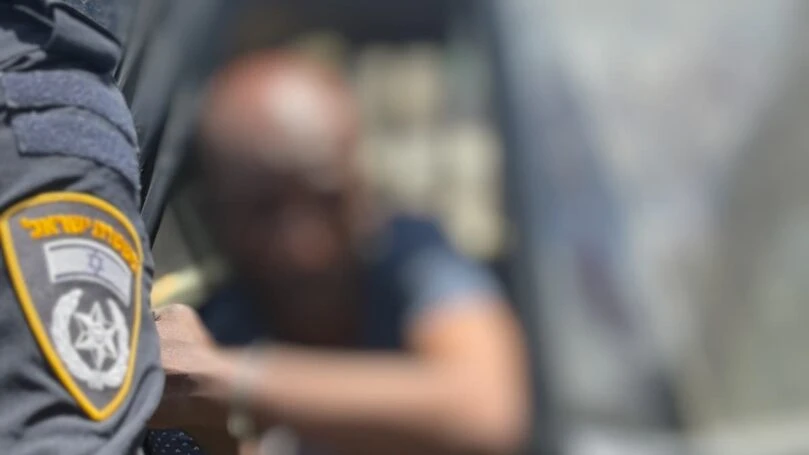 מסתנן תקף אדם באמצעות מברג בדרום תל אביב ונעצר עם סמים