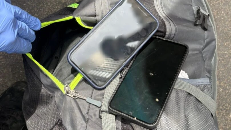 האפליקציה חשפה: שב"ח גנב מכשירי טלפון מנערים בחוף גורדון