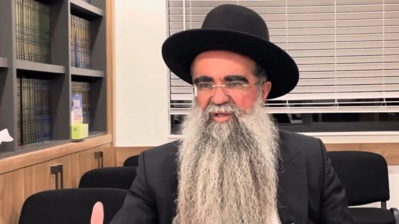 היסטוריה בחריש: הרב אשר זיגדון נבחר לרבה הראשון של העיר