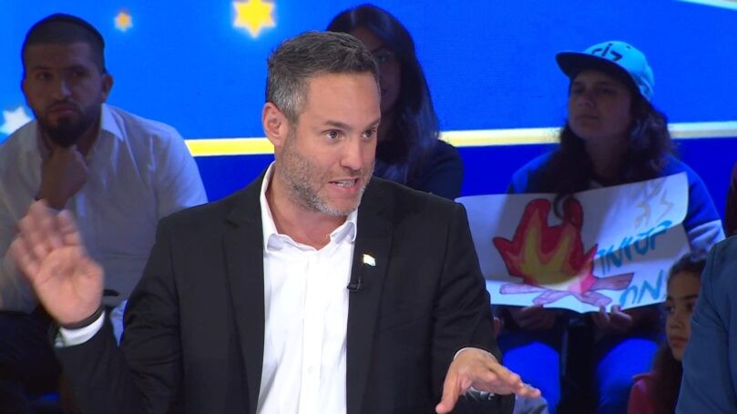 יותם זמרי נגד יועז הנדל: "פאשיסט שרוצה לשלול זכויות"