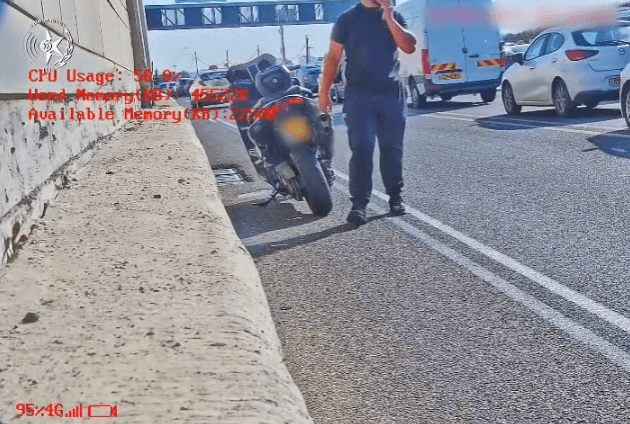 בלב תל אביב: גנב אופנוע - והפליל את עצמו בדרך הזויה | צפו