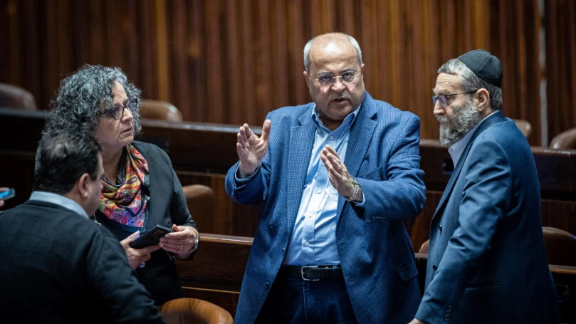 החוק שינסה לחשוף: האם קיים דיל בכנסת בין גפני לטיבי?