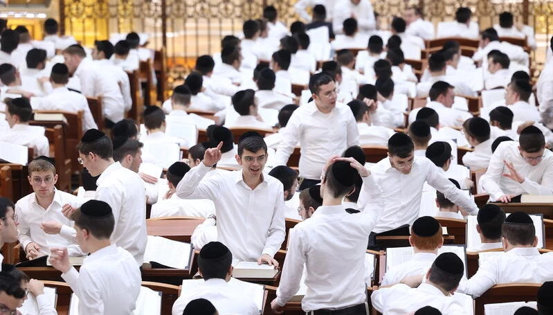 חוק יסוד לימוד תורה עבר בטרומית ברוב משמעותי של 56 נגד 43