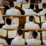 החרדים מקדמים, האופוזיציה מסתערת: מהו חוק יסוד לימוד תורה?
