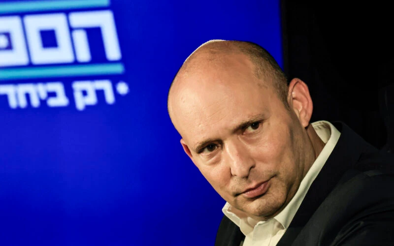 הסדקים, האגו והיריבויות הסודיות שקורעים את האופוזיציה