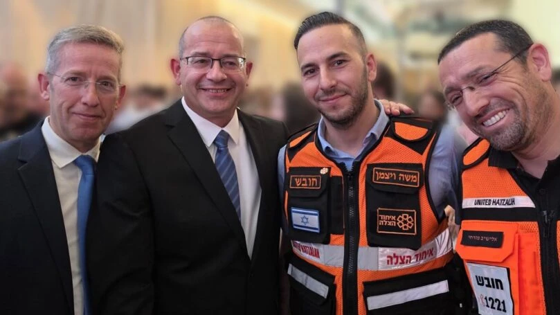 רומן גופמן פגש את החובשים שהצילו את חייו: "אין מילים לתאר"