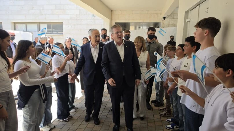 לאחר ההכרזה על הפסקת האש: נתניהו נפגש עם ראשי רשויות בצפון