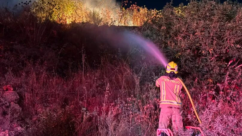 תיעוד: שריפות בגליל וברמת הגולן כתוצאה מיירוטים