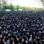 במחאה על מעצר עריקים: אלפי חסידי גור הגיעו לעצרת מול כלא 10