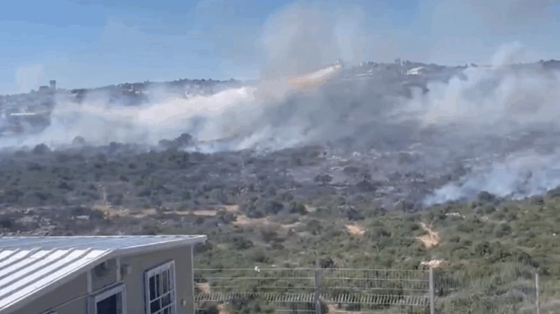 חשד להצתה: מטוסי כיבוי הוזנקו לחווה בשומרון | תיעוד