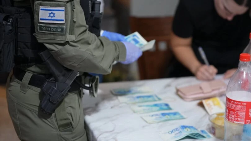 באמצעות סוכן סמוי: עשרות חשודים בדואים הובאו למעצר