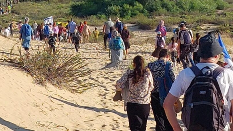 רבבות דגלים, חלום אחד: אלפים צעדו למען חידוש ההתיישבות בעזה