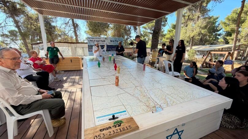 "נאחזים בכל רגב": הושק פאזל מפת ארץ ישראל הגדול בעולם