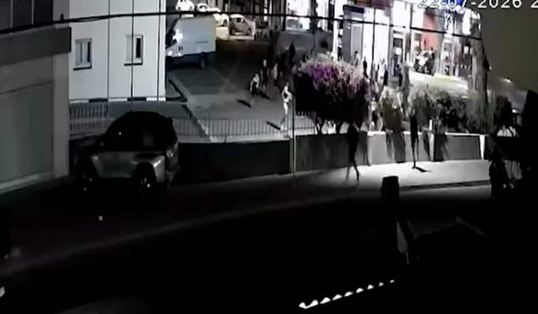 תיעוד מלרנקה: אוהדים מקומיים תקפו את אוהדי בית"ר