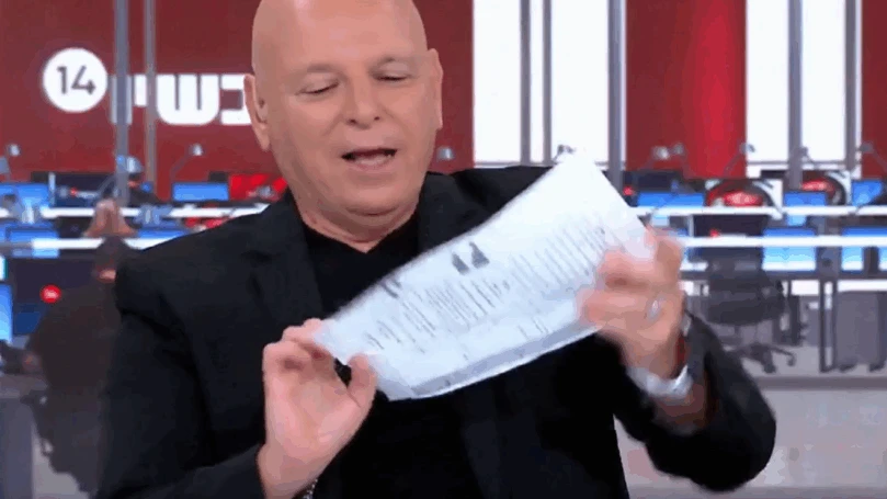 המהלך החריג של בועז גולן בשידור חי: "תחתום כמו בנט" | צפו