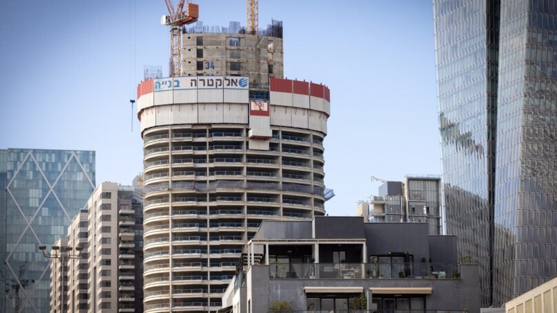 Construction in Tel Aviv.  November 28, 2024. Photo by Miriam Alster/ Flash90 *** Local Caption *** תל אביב
כלכלה
בנייה
אלקטרה