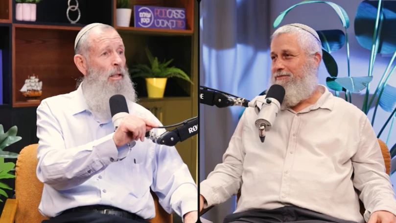 הרב יגאל לוינשטיין והרב תמיר גרנות. צילום: מסך