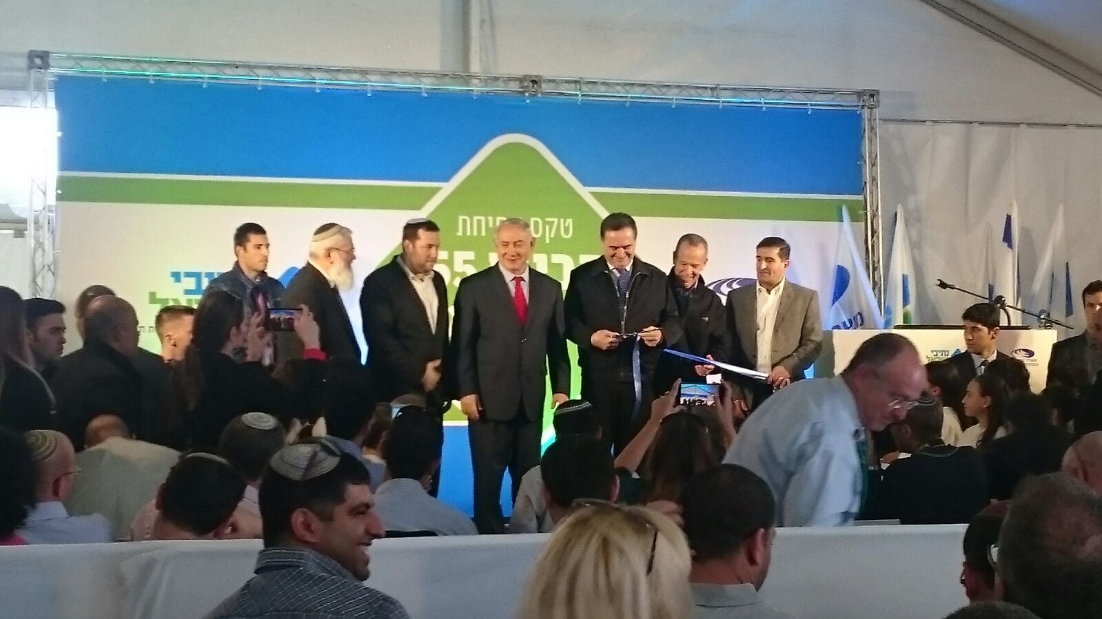 ראש הממשלה ושר התחבורה בטקס חניכת כביש 'עוקף נבי אליאס'. צילום: טל מאיר