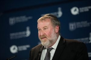 שופטת, מסרונים, חוקר, פוזננסקים, רשות לניירות ערך