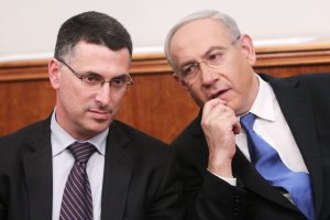 יישאר צהוב. דור מיכה. צילום: האתר הרשמי של מכבי ת"א