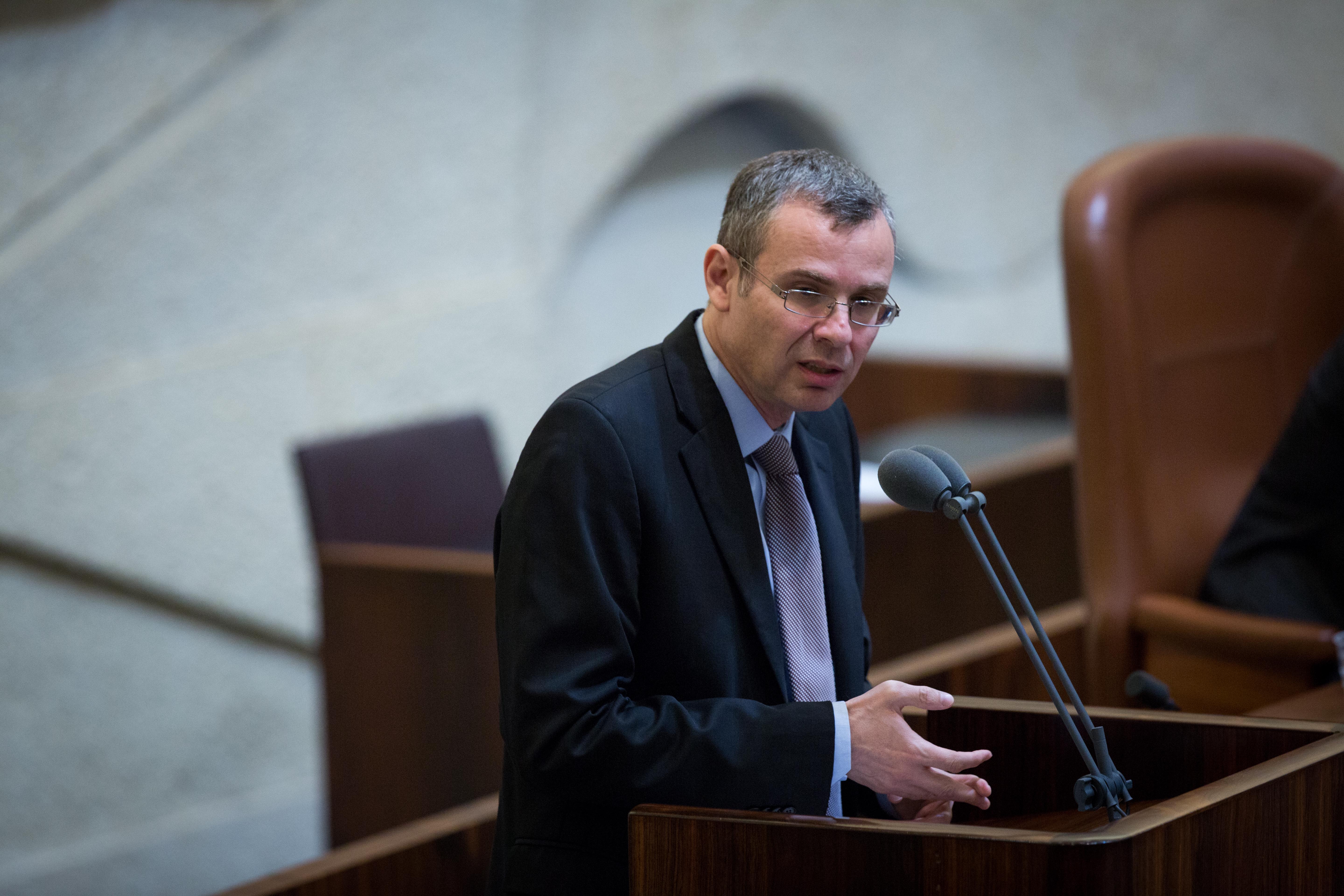 "אולי נמנה שופט לשר תקשורת", יריב לוין. פלאש 90