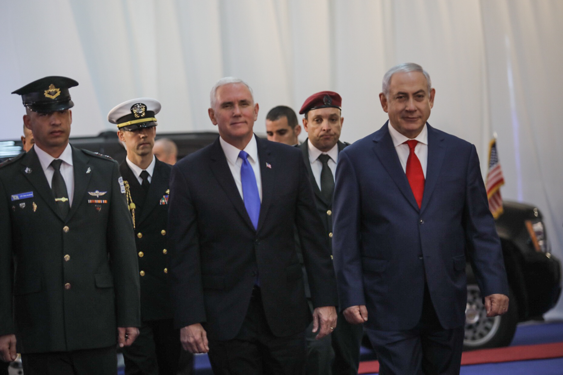 ראש הממשלה נתניהו וסגן הנשיא פנס בקבלת הפנים במשרד ראש הממשלה. צילום: הדס פרוש, פלאש 90