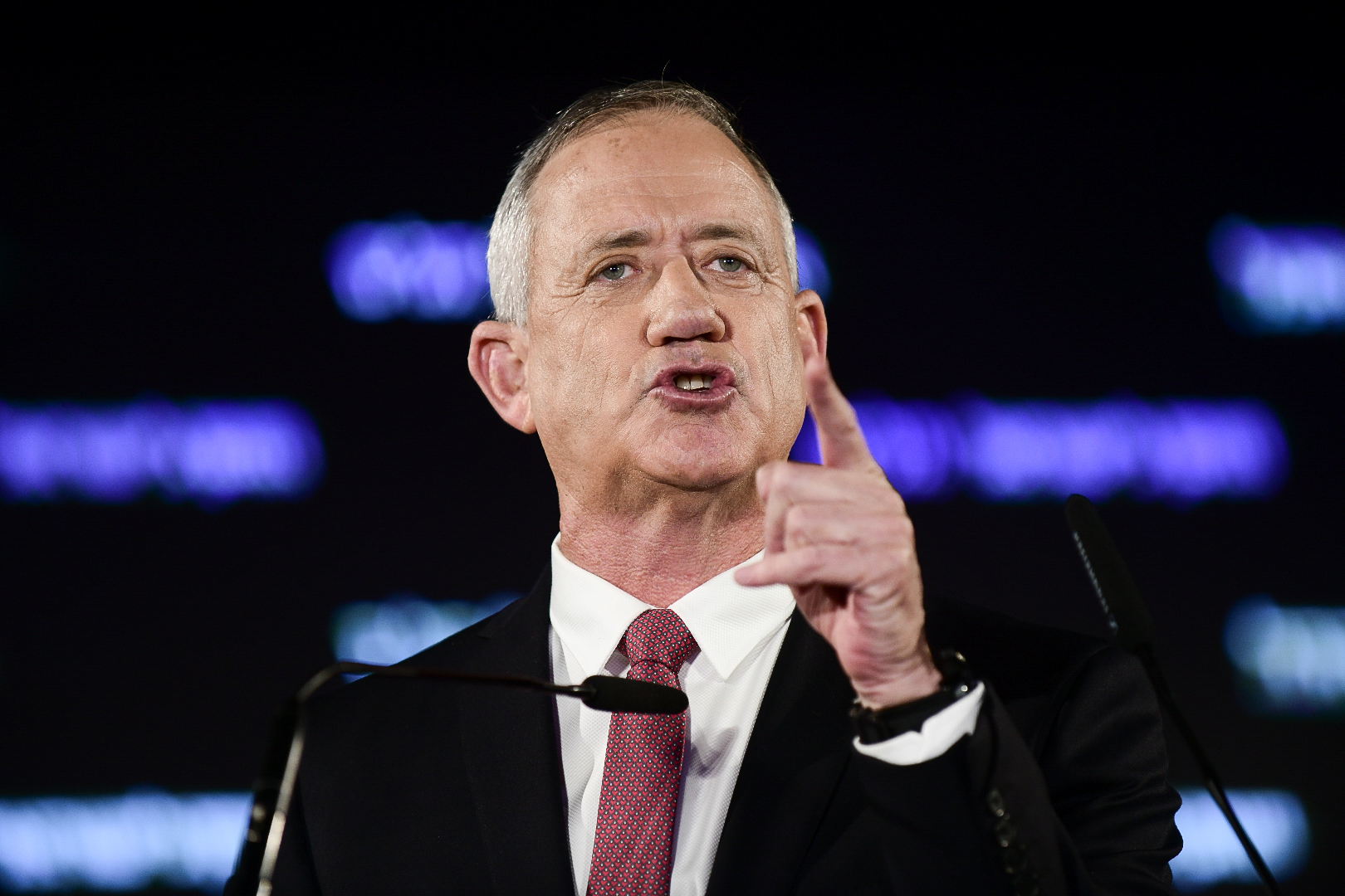 יוסי דגן בלווית בן גל הי"ד. צילום: הלל מאיר, TPS