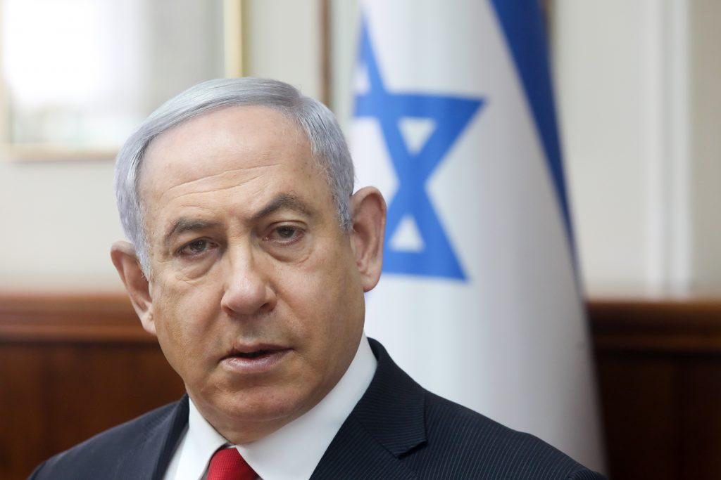 ראש הממשלה בנימין נתניהו תקף בפתח ישיבת הממשלה את מחאות השמאל המתרחשות מול מעונו הרשמי בבלפור      נתניהו על הפגנות השמאל: "ניסיון לרמוס את הדמוקרטיה"