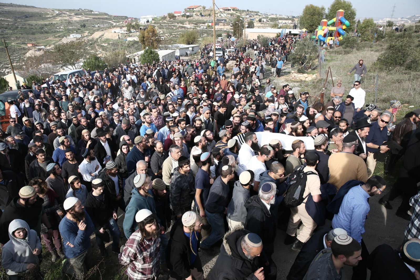 מסע הלוויה של הרב רזיאל שבח הי"ד. צילום: הלל מאיר/TPS