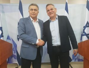 בני גנץ