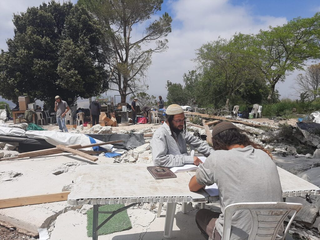 שוב: בתי משפחות נהרסו בישוב חומש