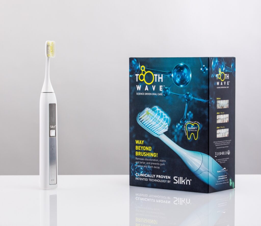 פטנט ישראלי מברשת שיניים חשמלית toothwave של חברת סילקן . צילום דן לב