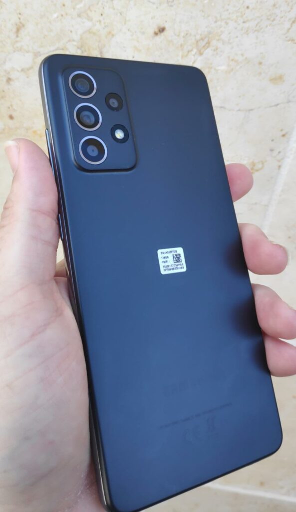 samsung A52, גב המכשיר