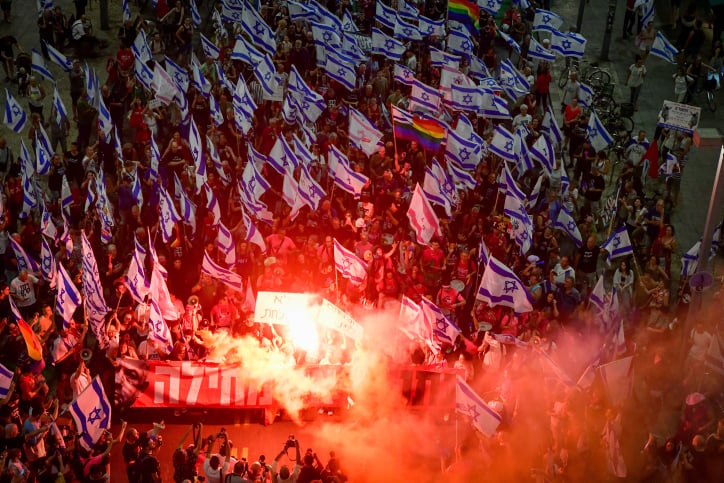 הפגנות השמאל בקפלן |