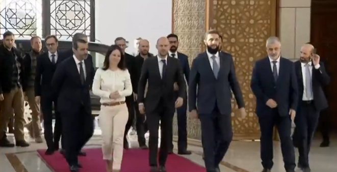 הביקור הדיפלומטי של גרמניה וצרפת עם אל-ג'ולאני ארמון העם בדמשק |