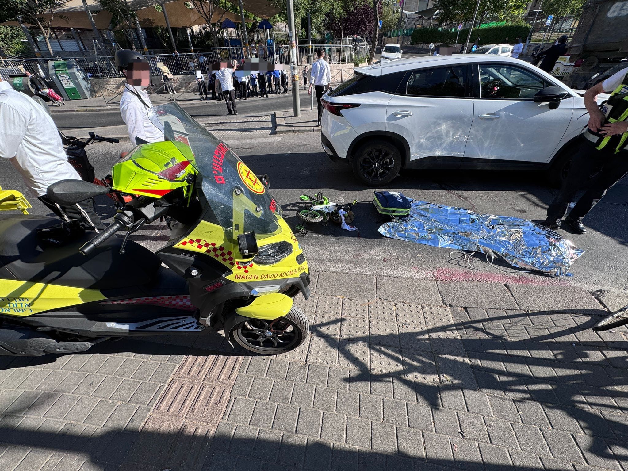 ילד שרכב על אופניים נפגע מרכב בירושלים - מצבו אנוש